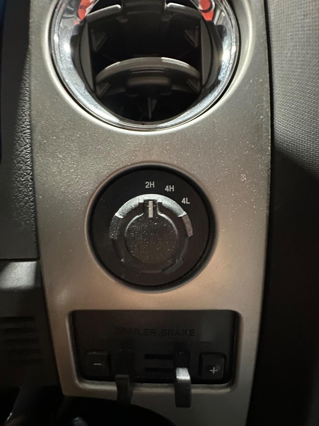 Ford F-150 Vehicle Full-screen Gallery Image 25