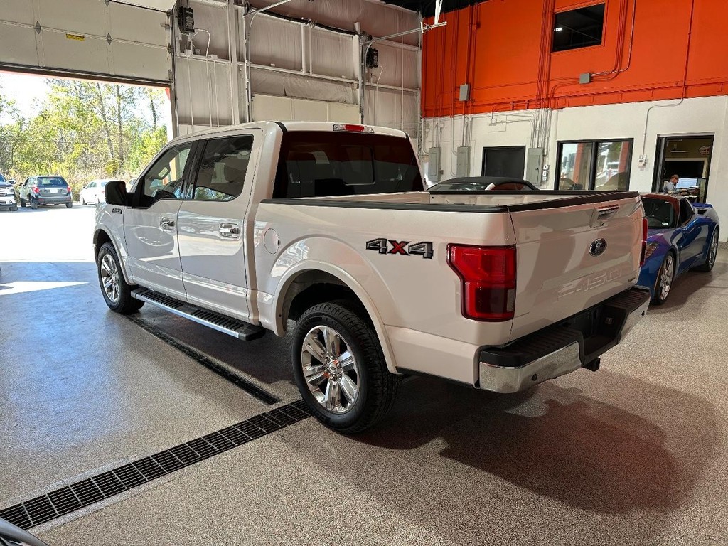 Ford F-150 Vehicle Full-screen Gallery Image 7
