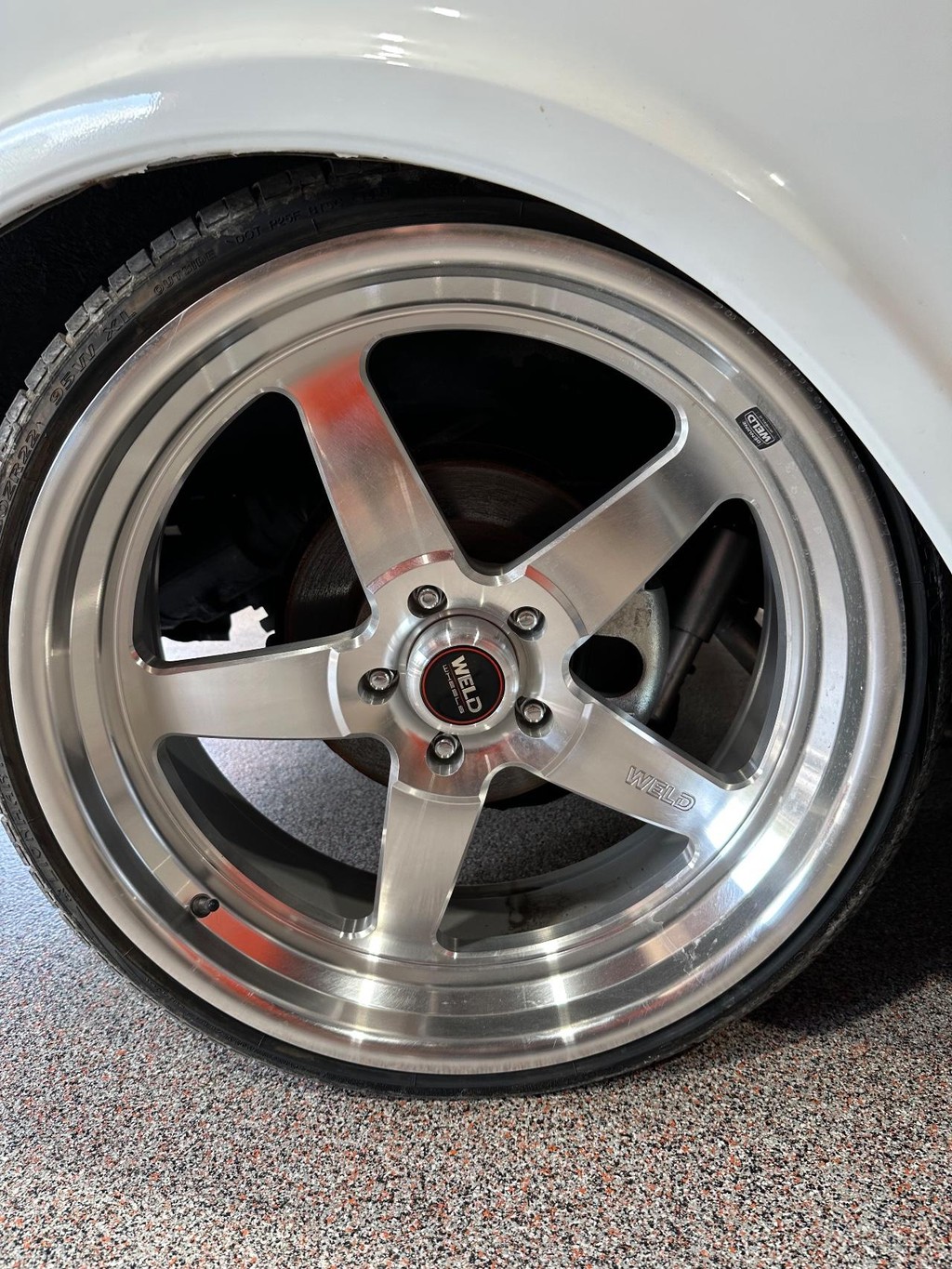 Chevrolet C/K 10 Vehicle Full-screen Gallery Image 10