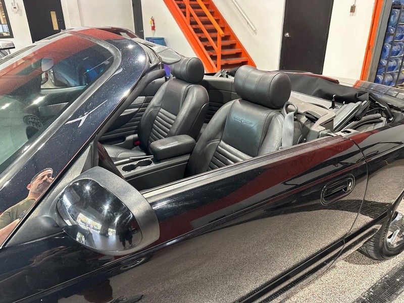 Ford Thunderbird Vehicle Full-screen Gallery Image 25