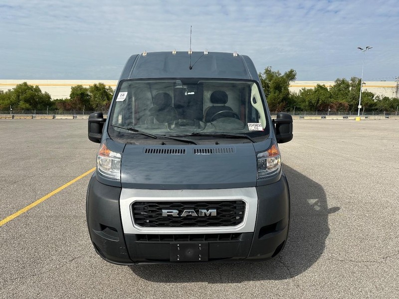 Ram ProMaster Cargo Van Vehicle Full-screen Gallery Image 6