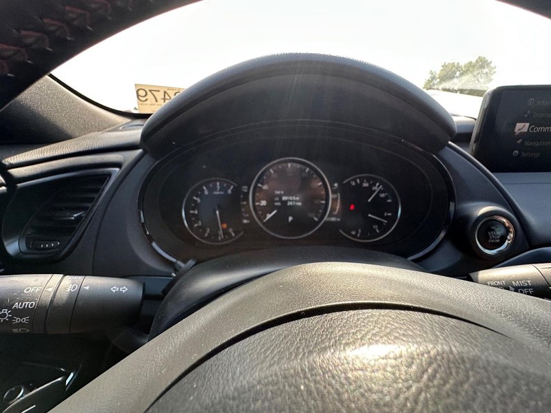 Mazda CX-9 Vehicle Full-screen Gallery Image 20