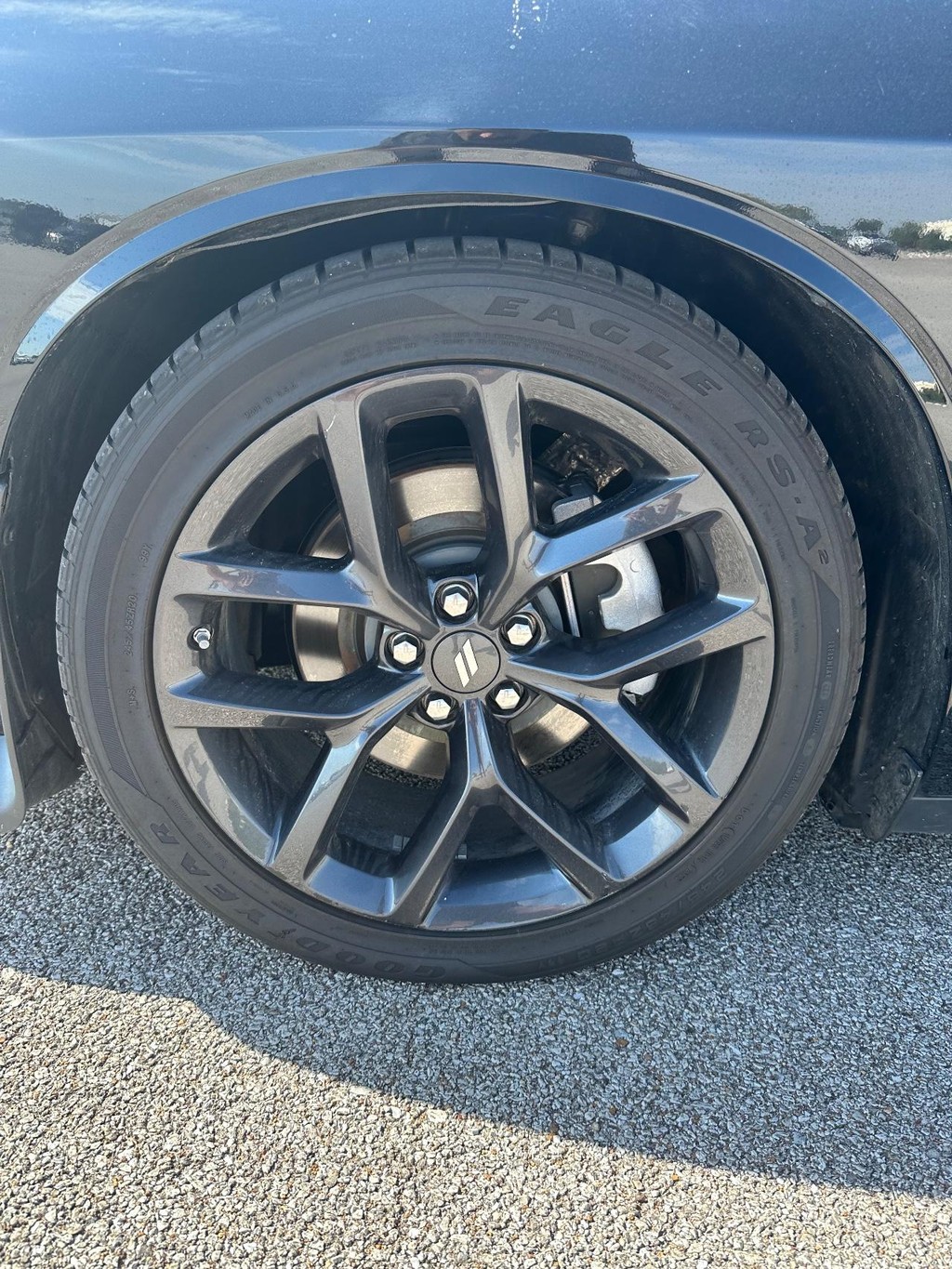 Dodge Challenger Vehicle Full-screen Gallery Image 9