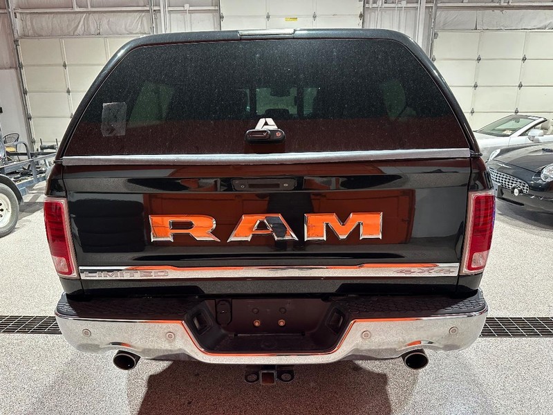 Ram 1500 Vehicle Full-screen Gallery Image 6