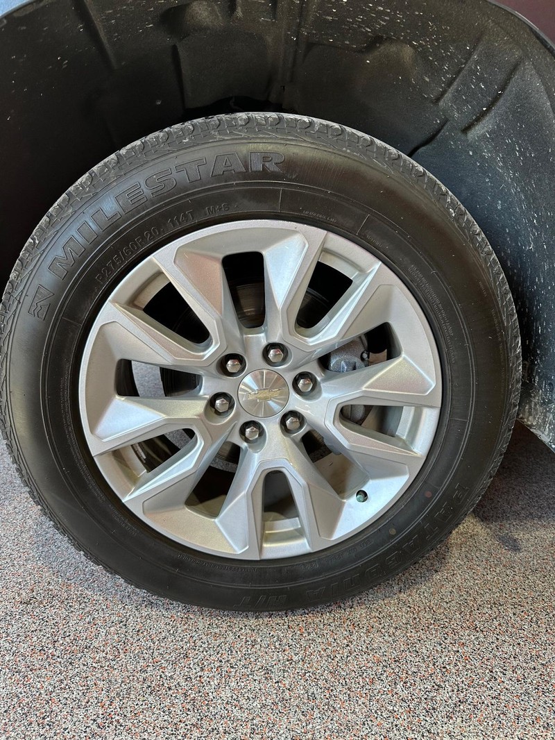 Chevrolet Silverado 1500 Vehicle Full-screen Gallery Image 08