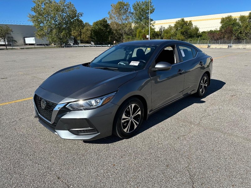 Nissan Sentra Vehicle Full-screen Gallery Image 9