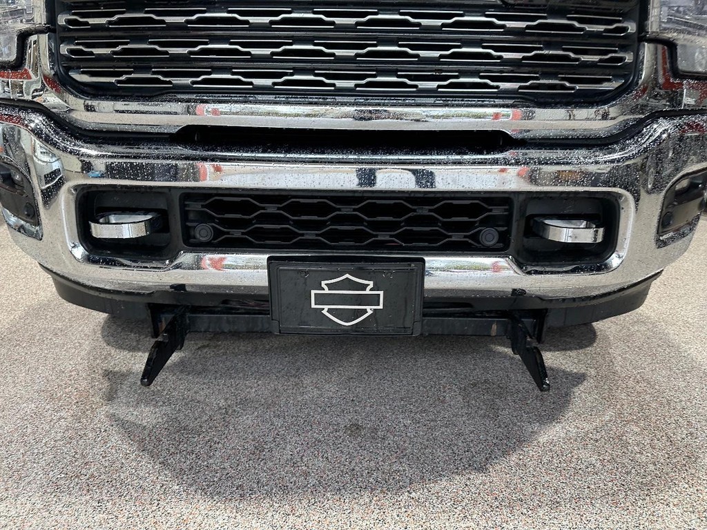 Ram 3500 Chassis Cab Vehicle Full-screen Gallery Image 7