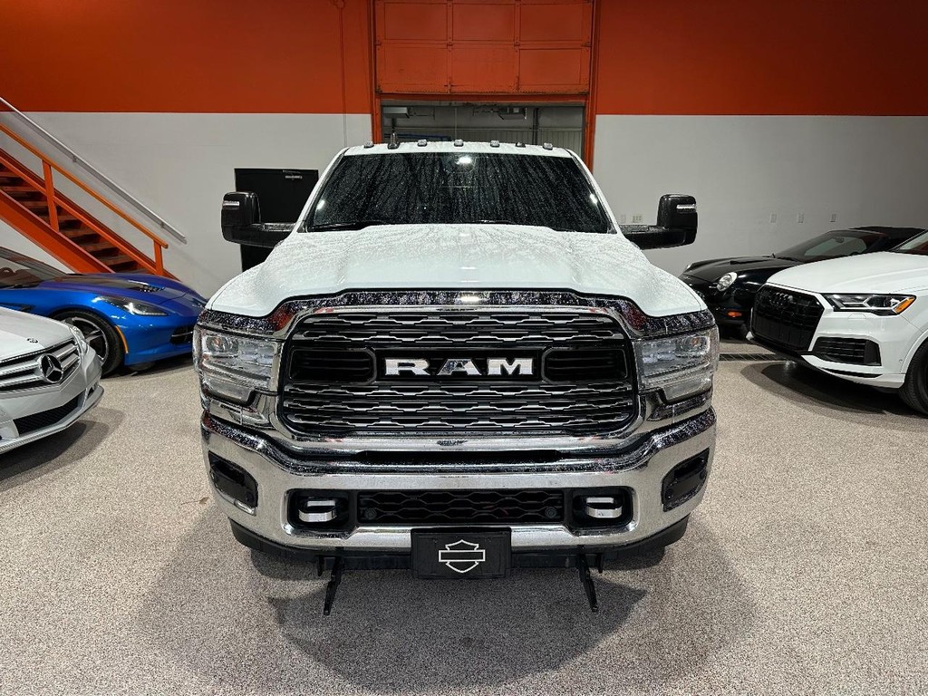 Ram 3500 Chassis Cab Vehicle Full-screen Gallery Image 8