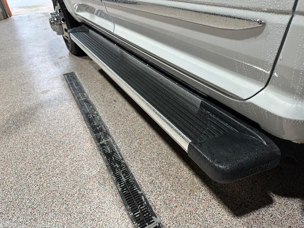 Ram 3500 Chassis Cab Vehicle Full-screen Gallery Image 17