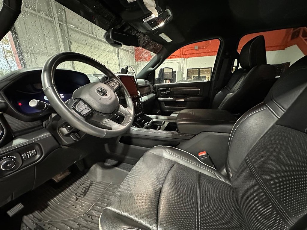 Ram 3500 Chassis Cab Vehicle Full-screen Gallery Image 20