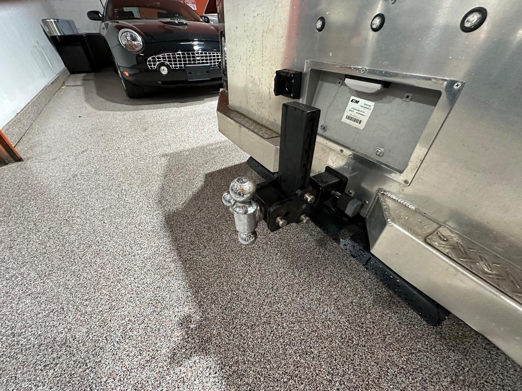 Ram 3500 Chassis Cab Vehicle Full-screen Gallery Image 24