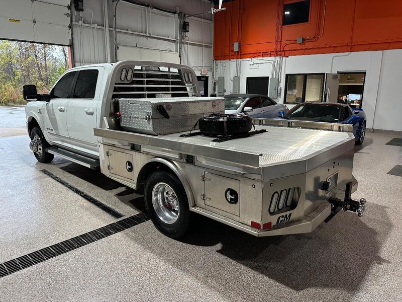 Ram 3500 Chassis Cab Vehicle Full-screen Gallery Image 5