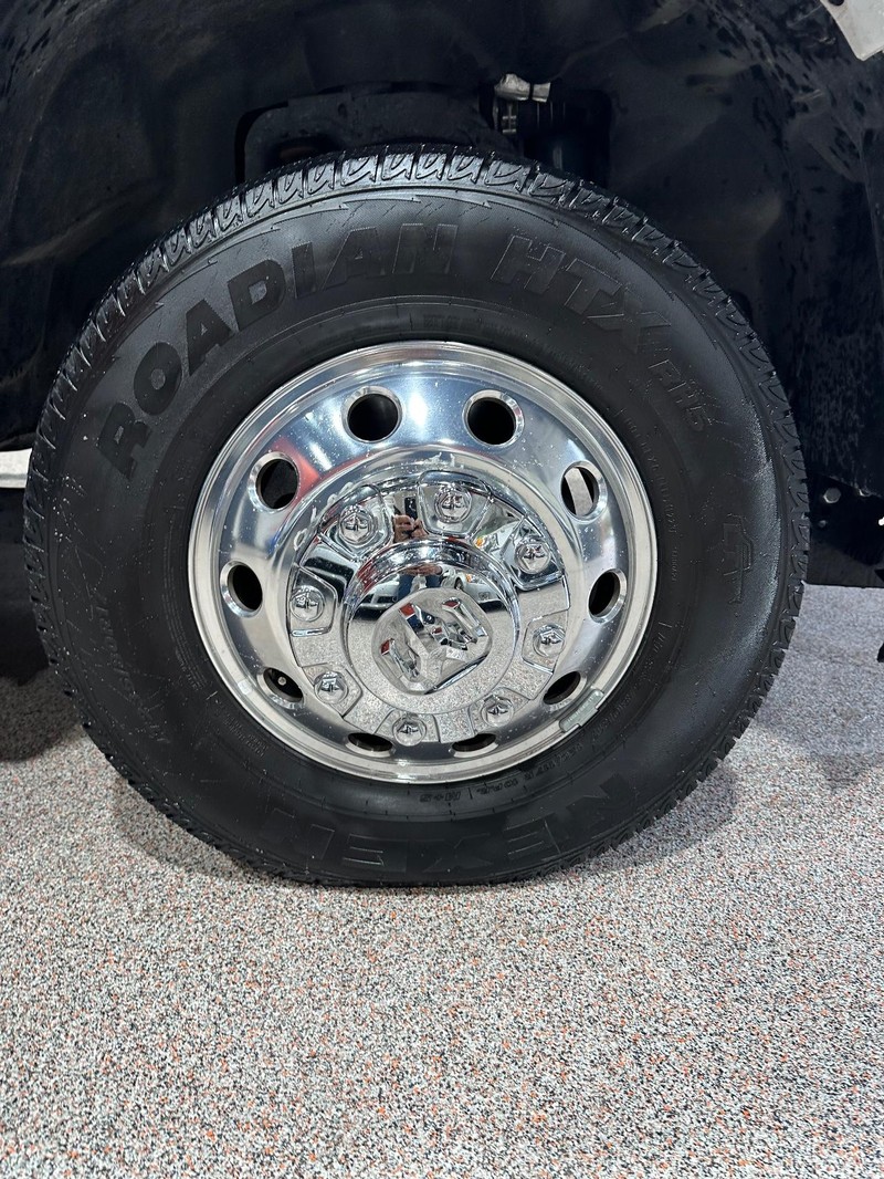 Ram 3500 Chassis Cab Vehicle Full-screen Gallery Image 25