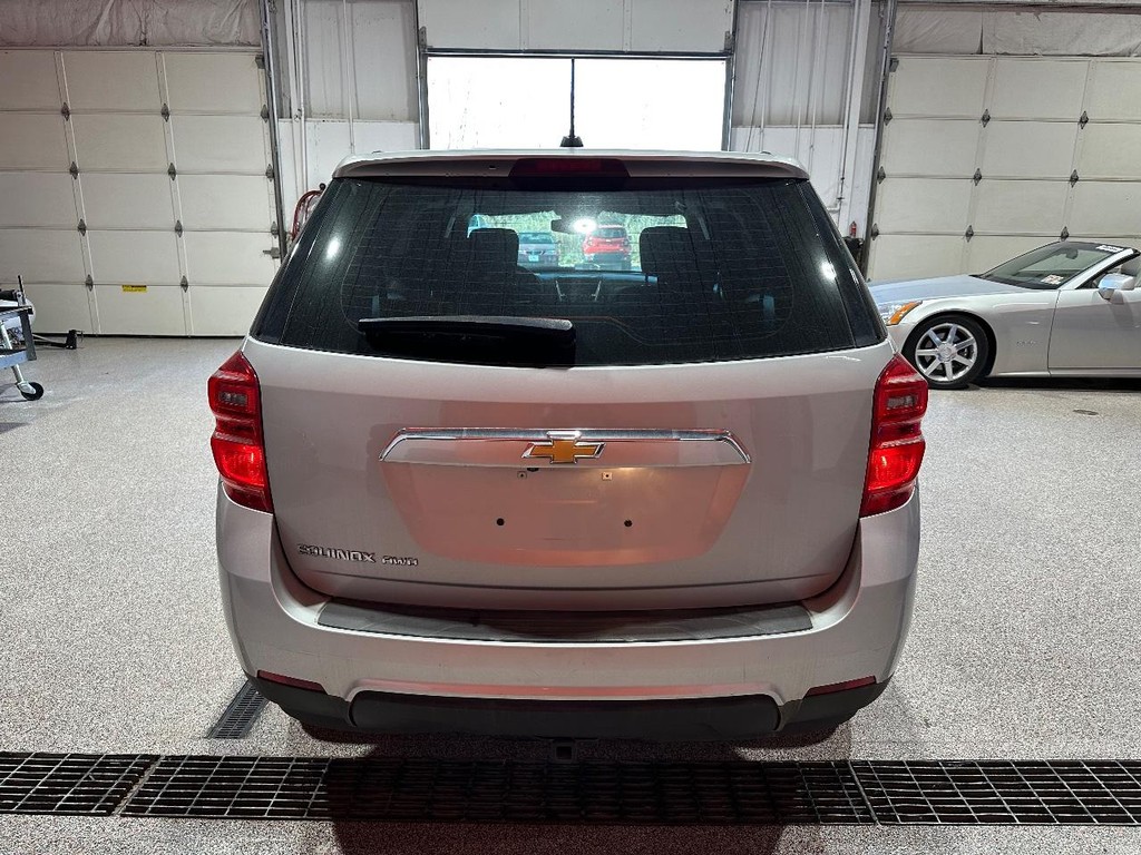 Chevrolet Equinox Vehicle Full-screen Gallery Image 4