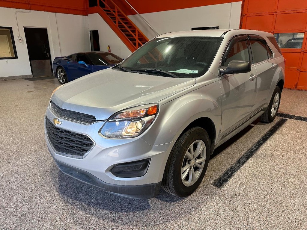 Chevrolet Equinox Vehicle Full-screen Gallery Image 7