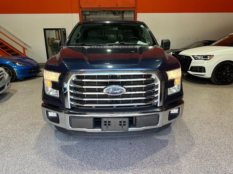 Ford F-150 Vehicle Full-screen Gallery Image 6