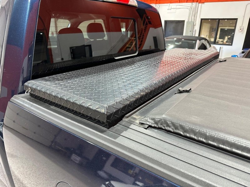 Ford F-150 Vehicle Full-screen Gallery Image 12