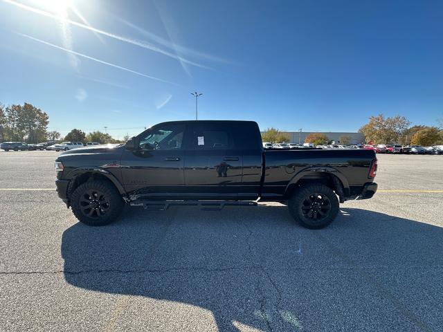 2022 Ram 3500 Laramie photo 4