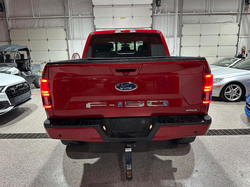 Ford F-150 Vehicle Full-screen Gallery Image 4