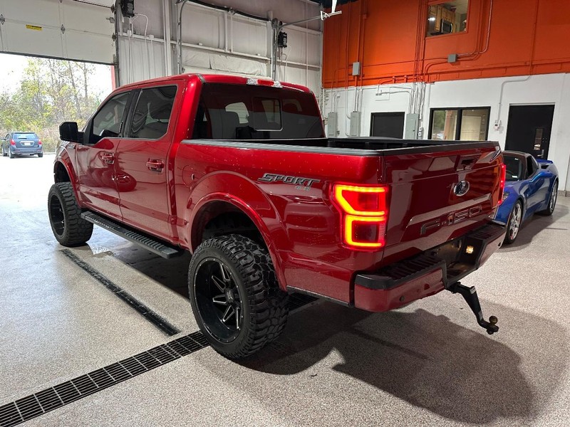 Ford F-150 Vehicle Full-screen Gallery Image 7