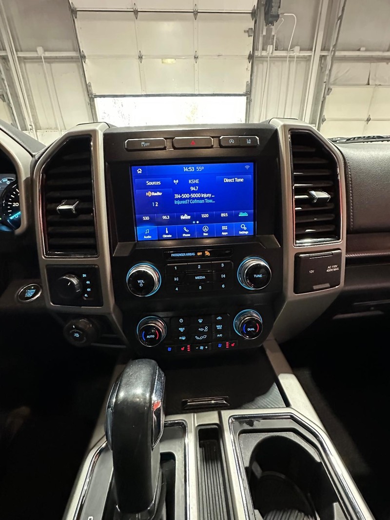 Ford F-150 Vehicle Full-screen Gallery Image 23