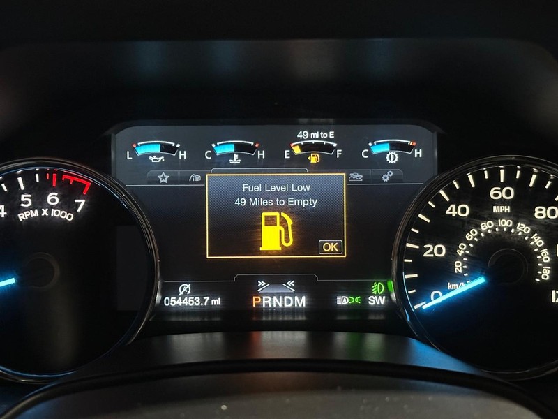 Ford F-150 Vehicle Full-screen Gallery Image 26