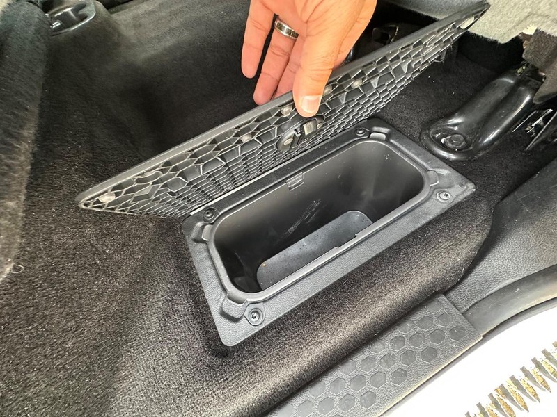 Ram 1500 Vehicle Full-screen Gallery Image 20