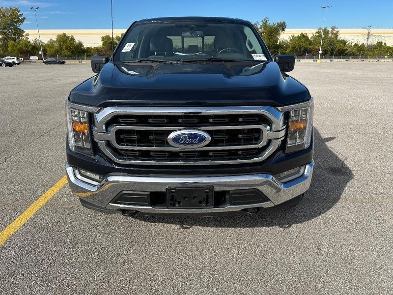 Ford F-150 Vehicle Full-screen Gallery Image 4