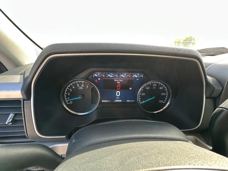 Ford F-150 Vehicle Full-screen Gallery Image 16