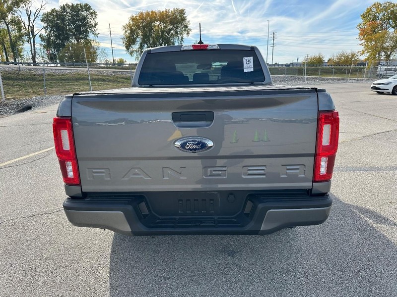 Ford Ranger Vehicle Full-screen Gallery Image 19