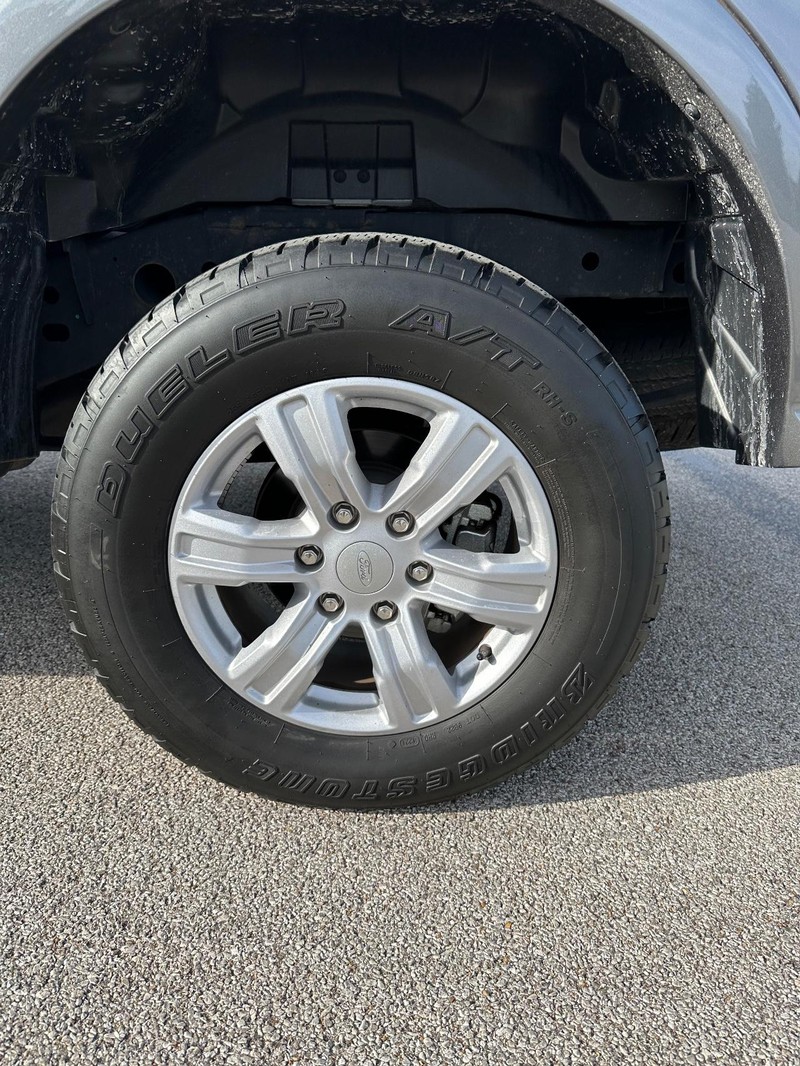 Ford Ranger Vehicle Full-screen Gallery Image 25