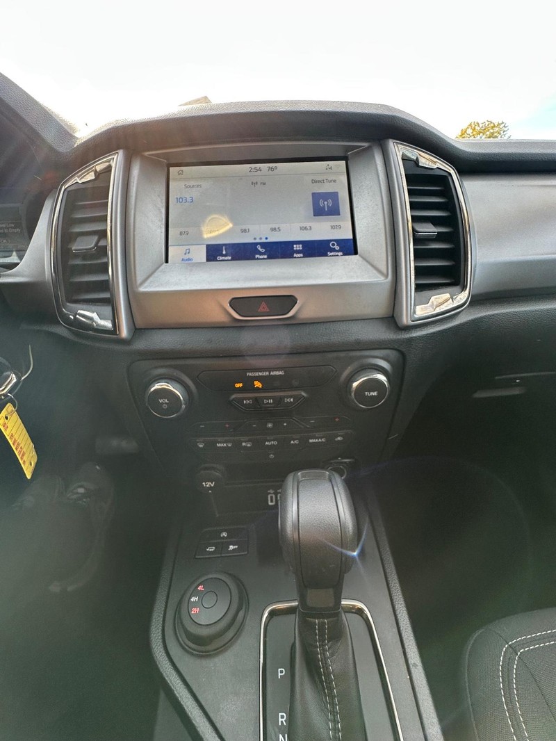 Ford Ranger Vehicle Full-screen Gallery Image 34