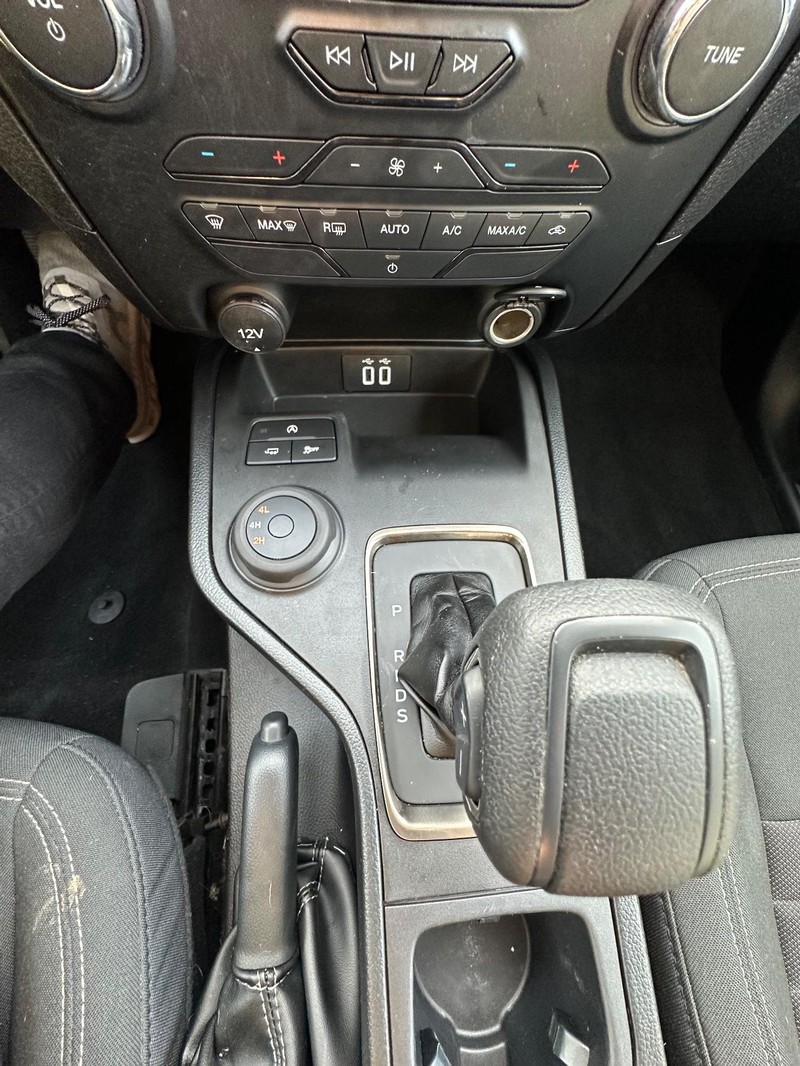 Ford Ranger Vehicle Full-screen Gallery Image 36