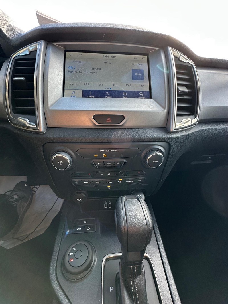 Ford Ranger Vehicle Full-screen Gallery Image 16