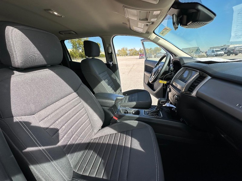 Ford Ranger Vehicle Full-screen Gallery Image 18