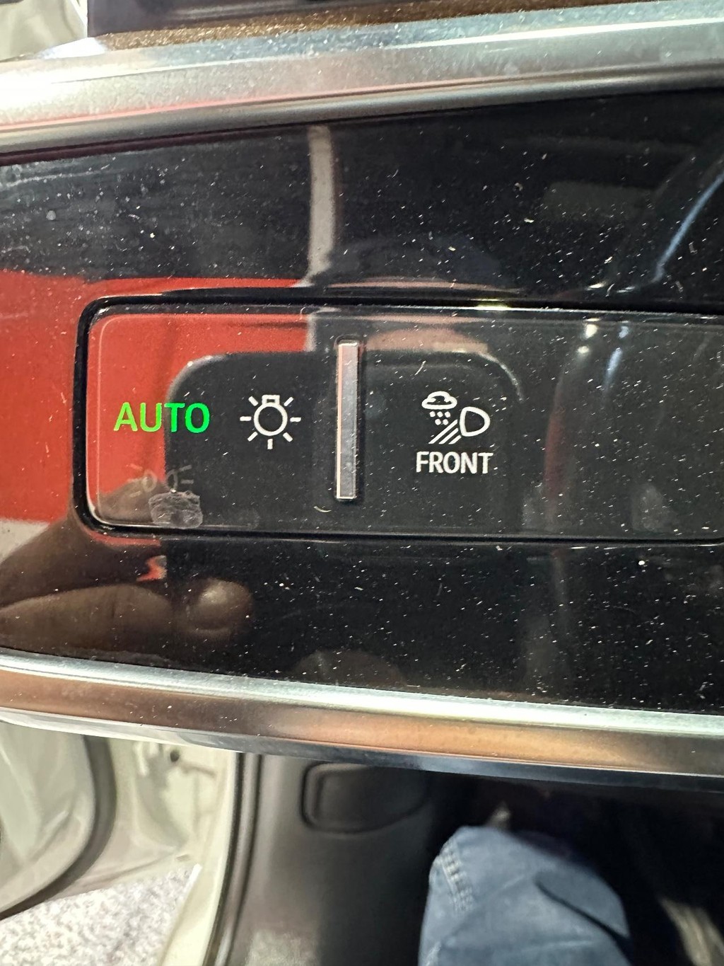 Audi A6 Vehicle Full-screen Gallery Image 21