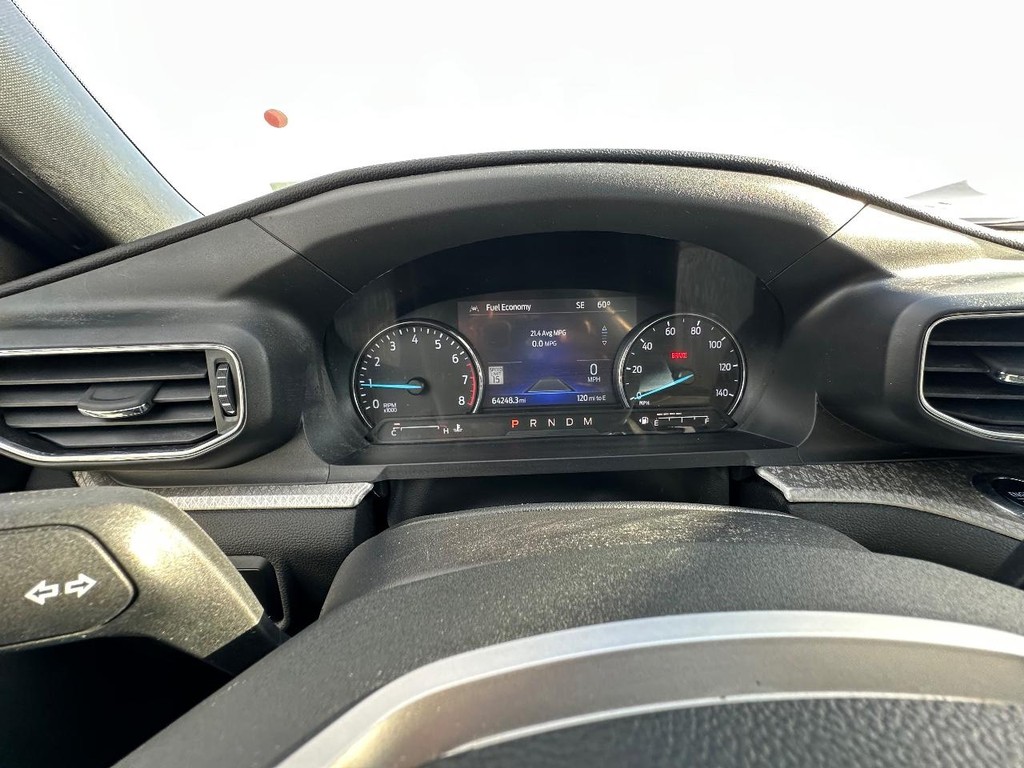 Ford Explorer Vehicle Full-screen Gallery Image 26