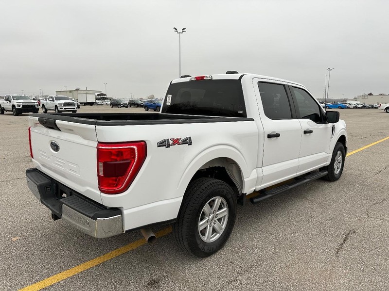 2021 Ford F-150 XLT photo 3