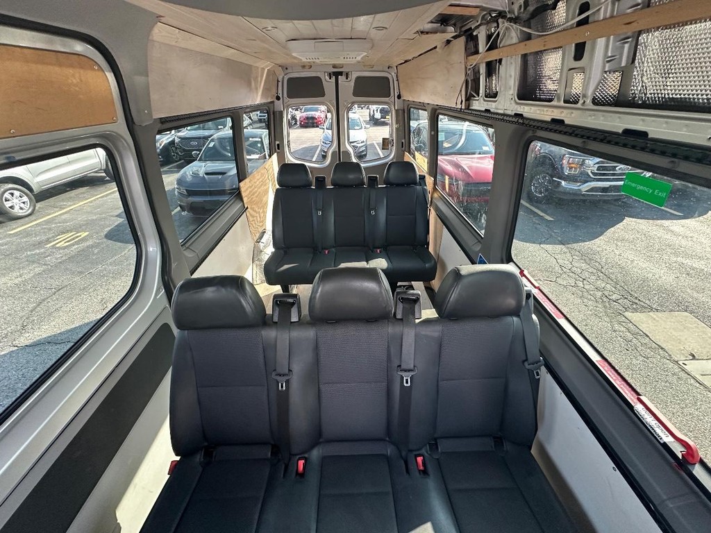 Mercedes-Benz Sprinter Passenger Vans Vehicle Full-screen Gallery Image 15