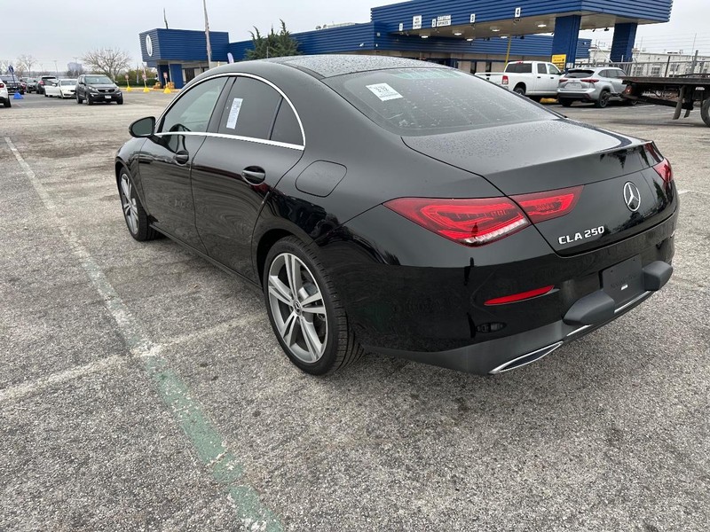 2020 Mercedes Benz CLA 250 photo 3