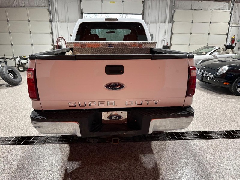 2010 Ford F-250 photo 3