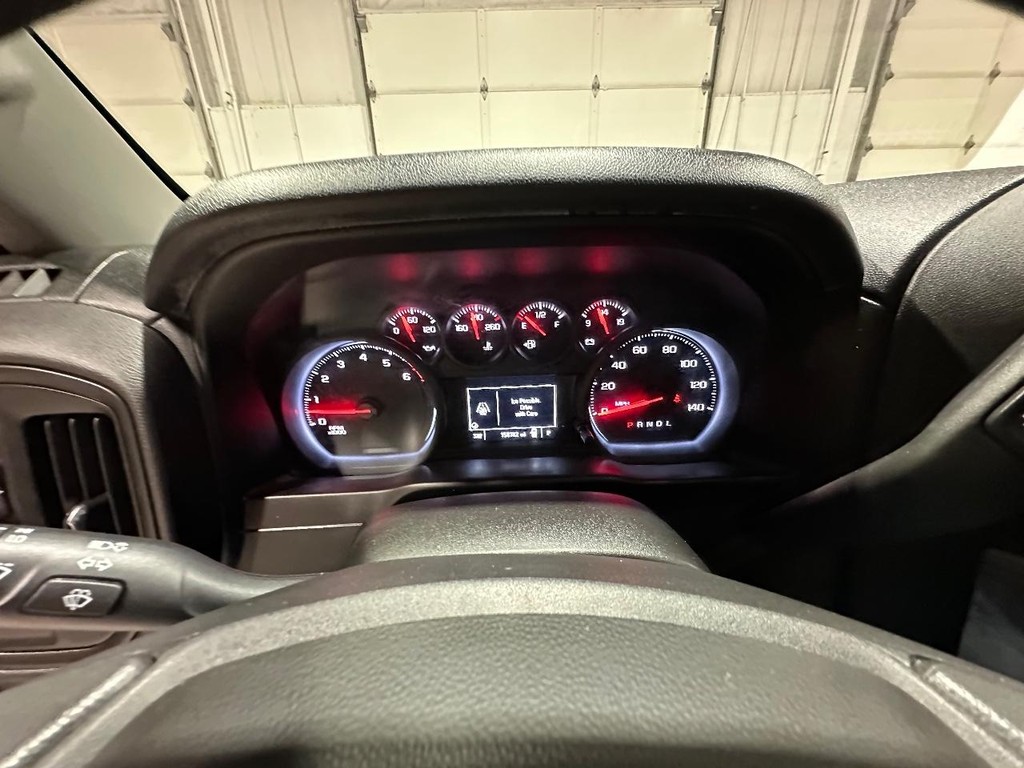 Chevrolet Silverado 1500 Vehicle Full-screen Gallery Image 22