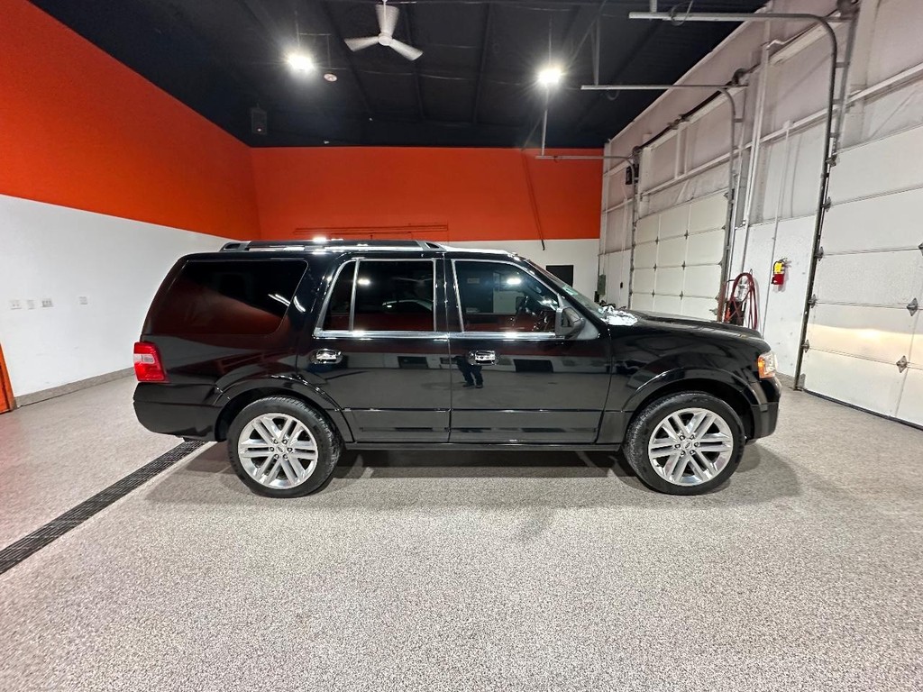 Ford Expedition Vehicle Full-screen Gallery Image 2