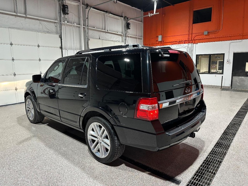 Ford Expedition Vehicle Full-screen Gallery Image 9