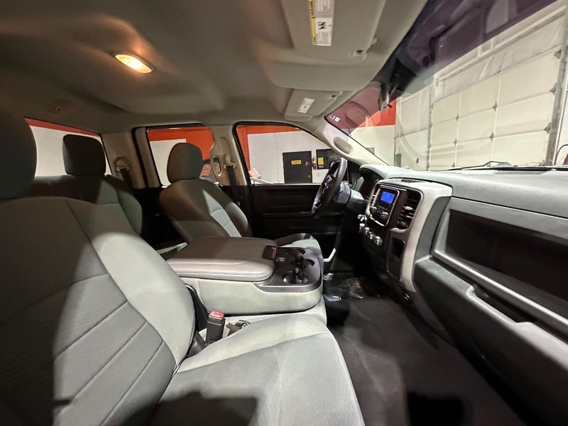 Ram 1500 Vehicle Full-screen Gallery Image 20