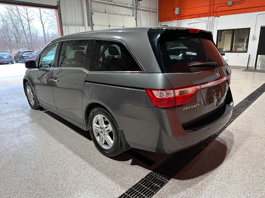 Honda Odyssey Vehicle Full-screen Gallery Image 3