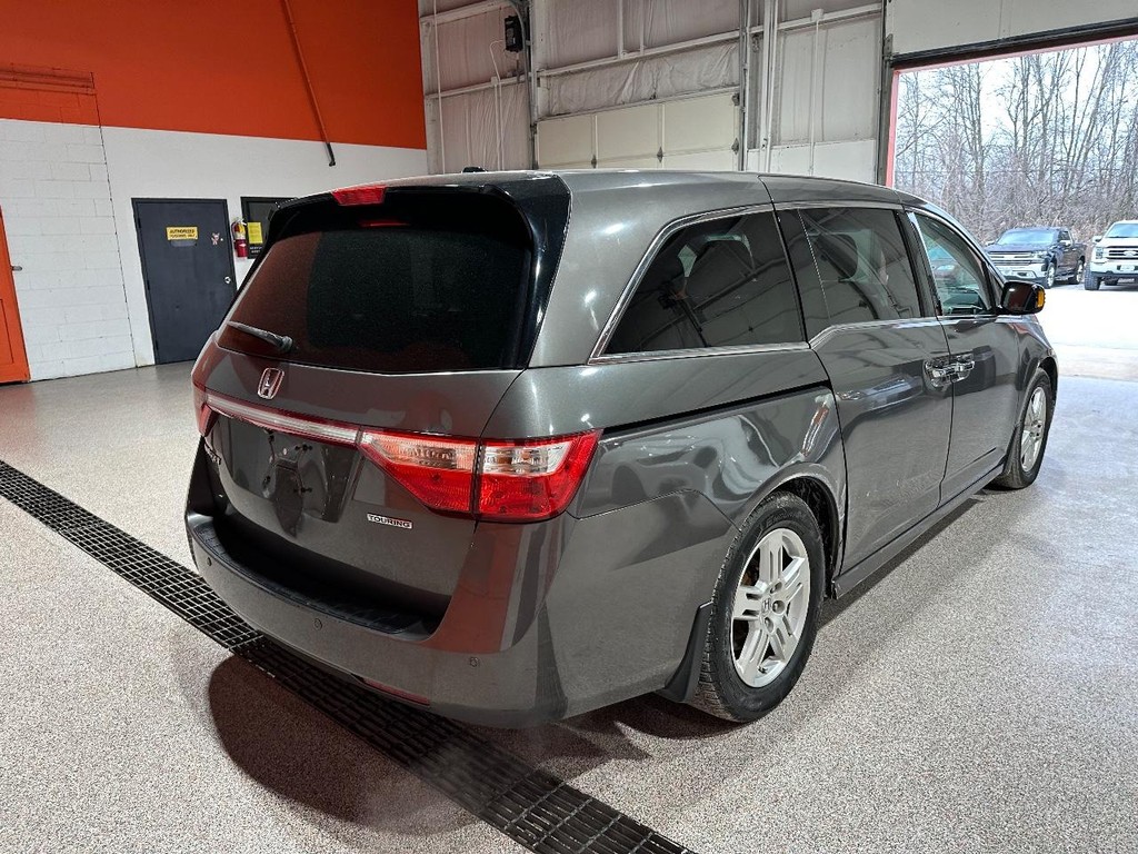 Honda Odyssey Vehicle Full-screen Gallery Image 5