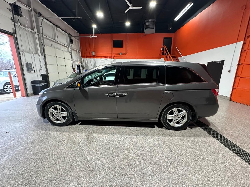Honda Odyssey Vehicle Full-screen Gallery Image 8