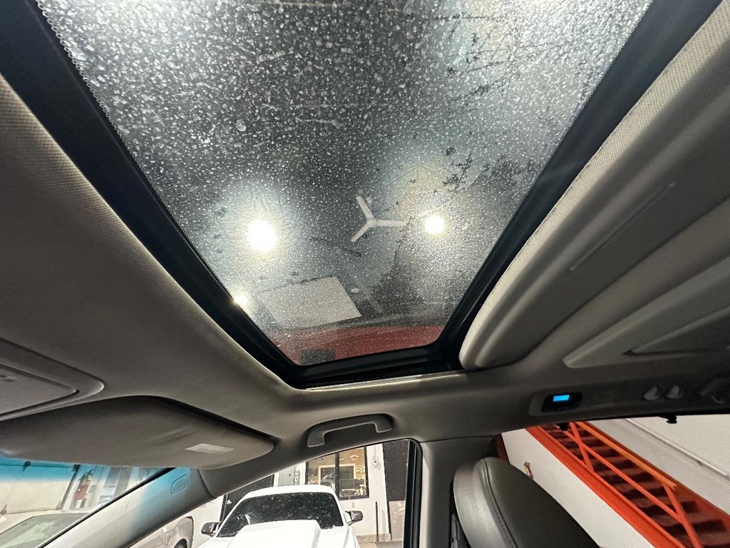 Honda Odyssey Vehicle Full-screen Gallery Image 22