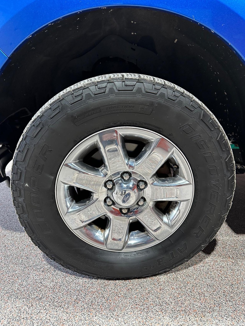 Ford F-150 Vehicle Full-screen Gallery Image 11